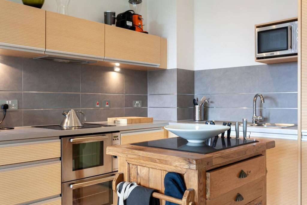Iconic Luxury Manchester Apartment Экстерьер фото